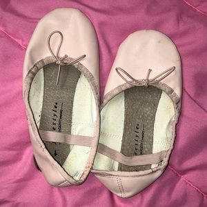 Girls Toddler Size 1 Ballet Slippers